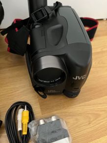 Camescope JVC GR-AX240S