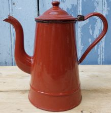 Cafetière émaillée marron