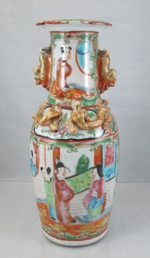 Ancien petit vase en porcelaine de Canton Chinois Chine 19è 