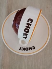 TASSE ET SOUS TASSE MARQUE CHOKY.