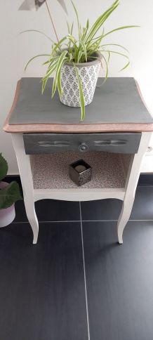 Chevet vintage relooké