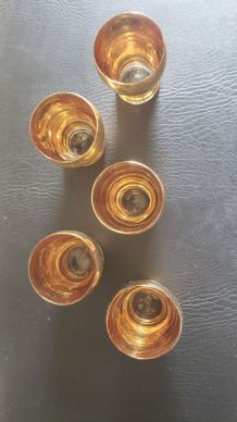 5 verres vintage entièrement dorés très bon état 
