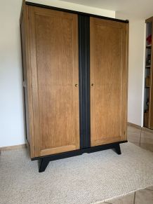 Armoire parisienne 