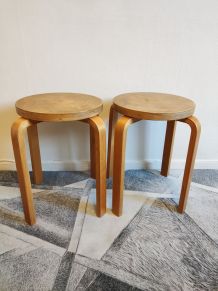 tabourets empilables en bois