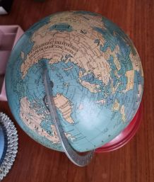 Globe terrestre vintage Taride des années 50