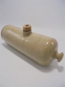 Ancienne bouillotte en grès