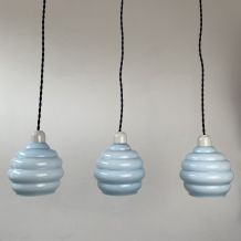 3 ANCIENNES SUSPENSIONS EN OPALINE BLEUE  VINTAGE