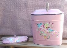 Fontaine à eau murale en tôle émaillée (décor floral)