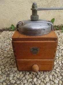 Moulin a café PEUGEOT Frères, vintage