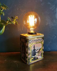 Lampe vintage chevet salon bureau boîte en fer "Les Vosges"