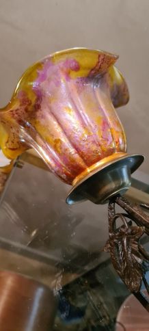 lampe  fer forgé 1920 a 30 tres belle patine  et tulipe  pei