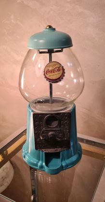   Distributeur de bonbon, chewing gum, cacahuète verre et me