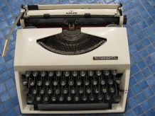 machine à écrire ADLER