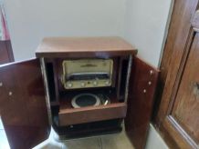 meuble radio tourne disque année 60