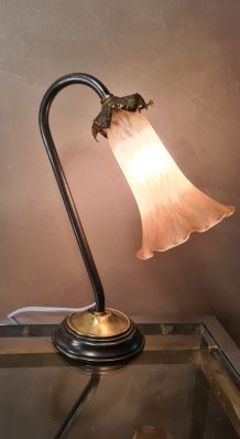 petite lampe de chevet 1920   a 40   art deco  ; avec sa tul