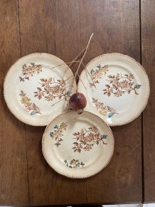 3 assiettes dessert Choisy le Roi.
