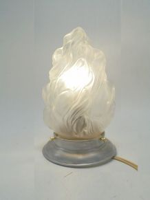 Lampe globe flamme