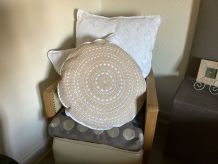 Coussin coton et crochet 