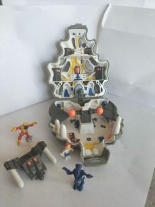 Mighty Max "Wolfship"