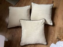 Lot 3 coussins velours beige