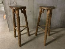 Tabourets de bar brutalistes