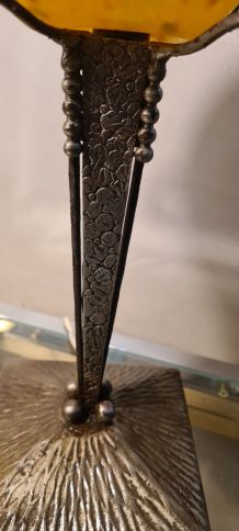 lampe fer forgé; art deco et pate de verre   tres beau model