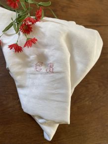 Nappe ancienne en coton damassé monogramme CB.