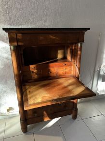 Secrétaire ancien