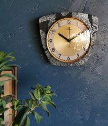 Horloge pendule murale vintage silencieuse trapèze "Romatic 