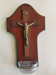 Crucifix 