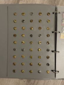 Malette de 65 PIN'S 