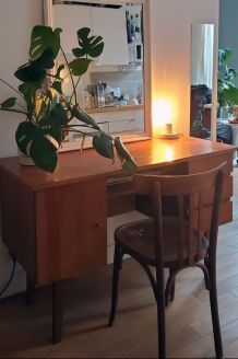 Bureau scandinave en bois de chêne clair