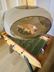 Suspension UFO par Colani