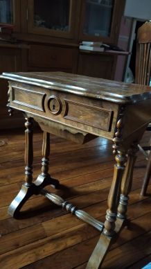 Petite travailleuse Charles X