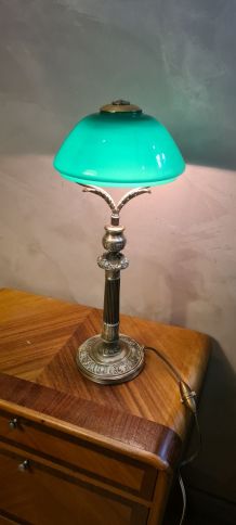 lampe napoleon  1900 art nouveau    avec opaline verte  ,  a