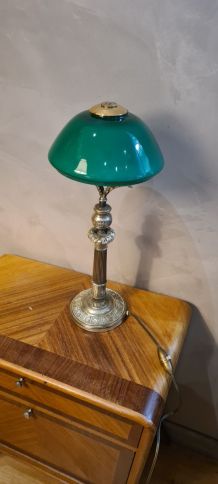 lampe napoleon  1900 art nouveau    avec opaline verte  ,  a