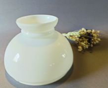 Petite opaline blanche