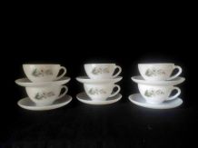 6 tasses Arcopal motif marguerites