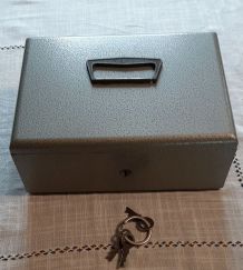 Coffre-fort portable vintage