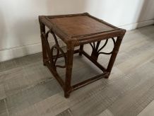 Bout de canapé rotin « peacock » années 60