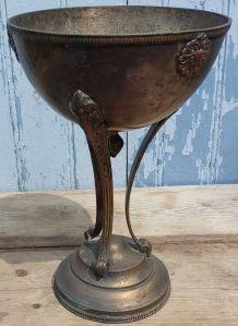 centre de table en métal argenté