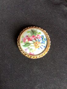 Broche porcelaine 