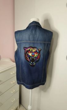 Veste en jean sans manches homme avec lion au dos taille S/M