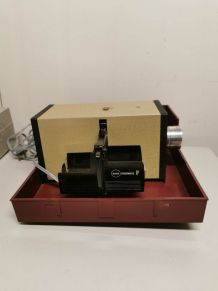 Magnifique Projecteur de diapositives Kodak 300 modèle F 