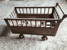 Lit bébé vintage