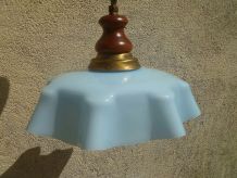 suspension vintage , opaline bleu 