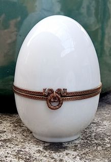 Boîte en porcelaine 