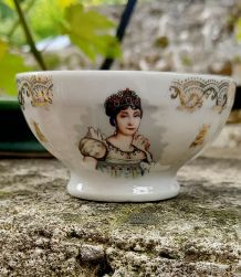 Petit bol en porcelaine 