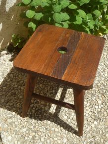 petit tabouret en bois ,vintage