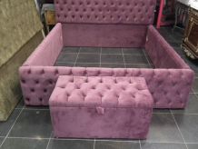 Lit capitonné violat